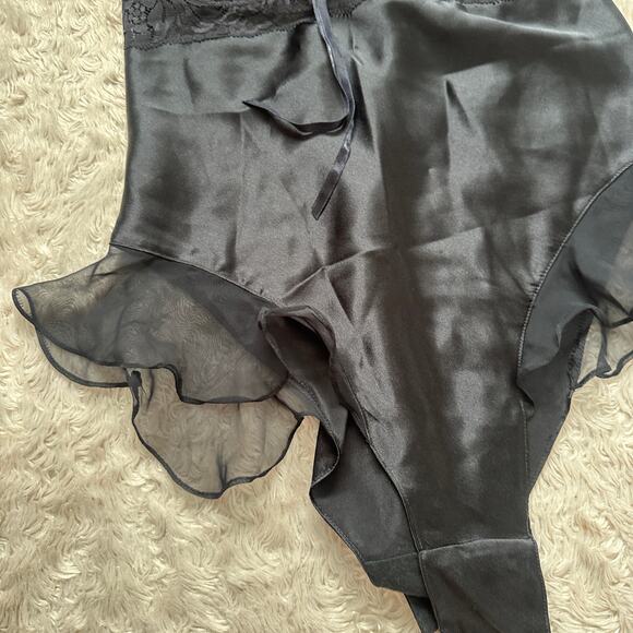 Vtg 90s S Victoria's Secret Vintage Lace and Stain Flutter Teeny Bodysuit Black - Picture 9 of 10